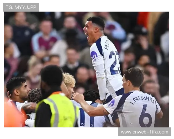 热刺2-0多特，索兰克罗梅罗破门助欧冠晋级