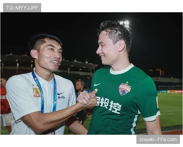 本土教练备战新赛季：研究对手赛程与制定针对性战术